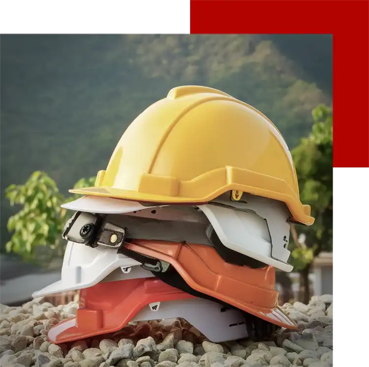 Elmetti sicurezza sul lavoro sovrapposti